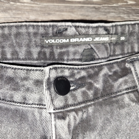 Euc volcom womens jeans - Picture 2 of 3